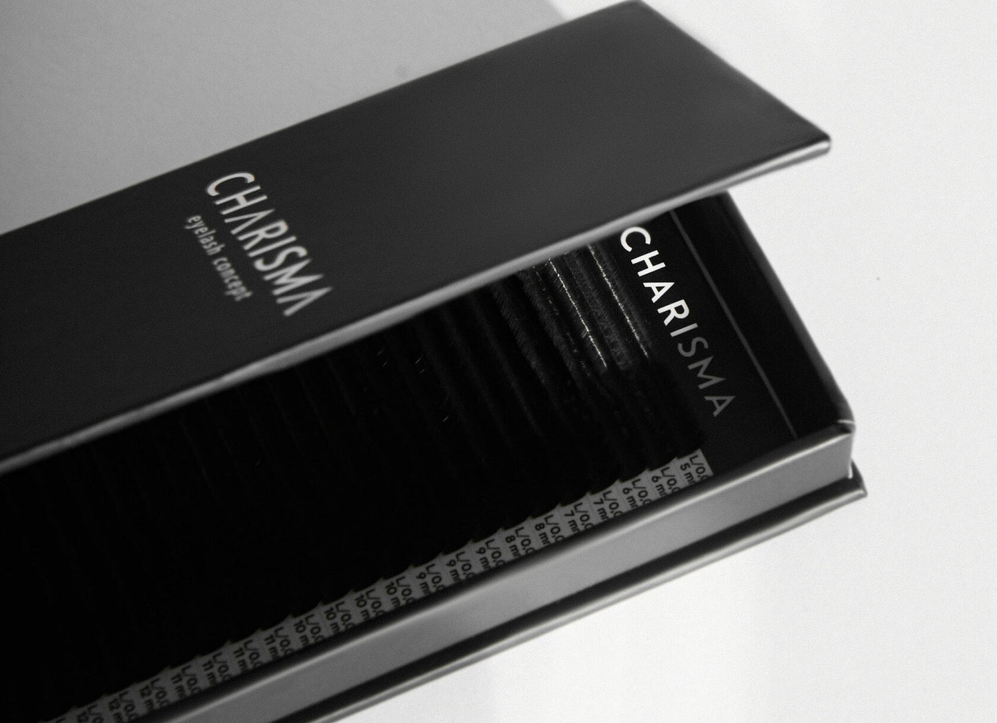 CHARISMA black lashes MIX (24 lines)